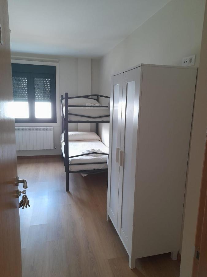 Отель Sleeping Portomarin 1 Экстерьер фото