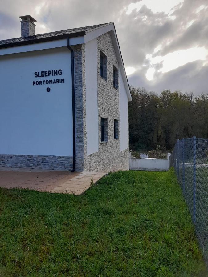 Отель Sleeping Portomarin 1 Экстерьер фото