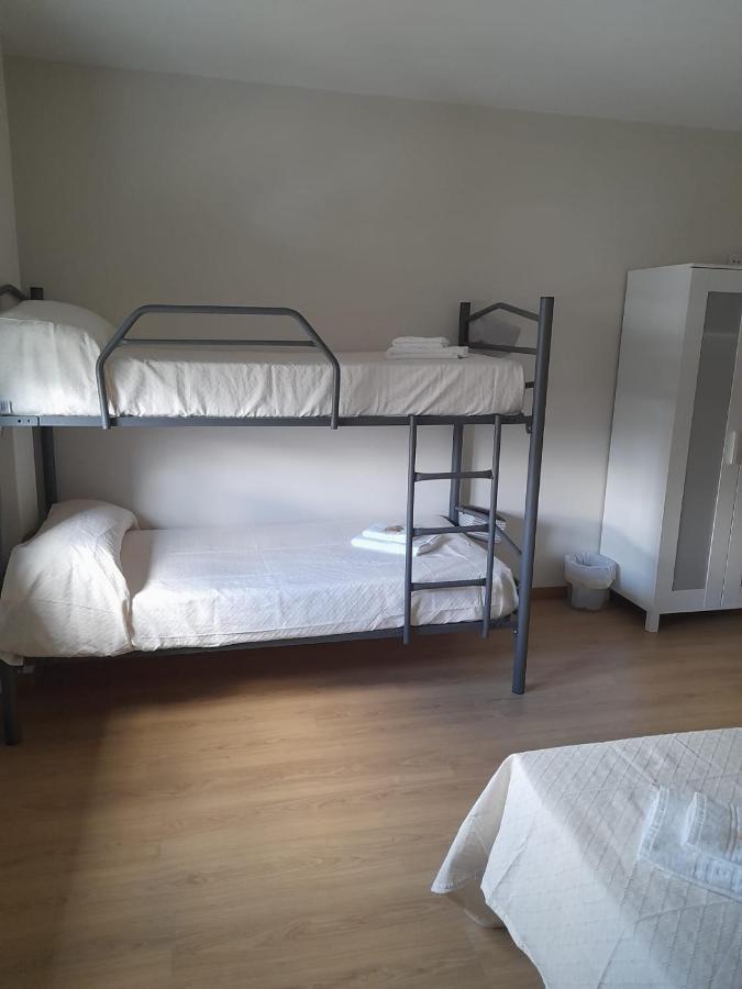 Отель Sleeping Portomarin 1 Экстерьер фото