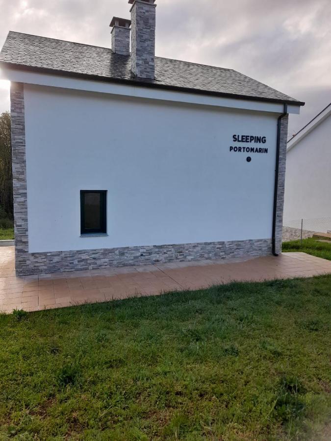 Отель Sleeping Portomarin 1 Экстерьер фото